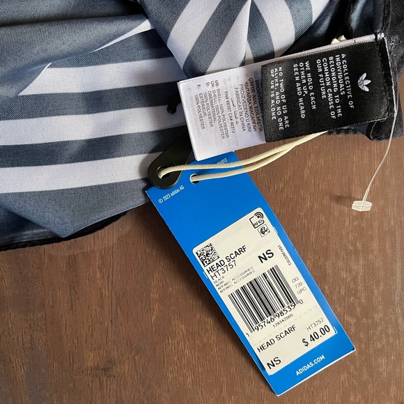 Adidas head scarf by “Naomi Otsu” - Picture 3 of 4